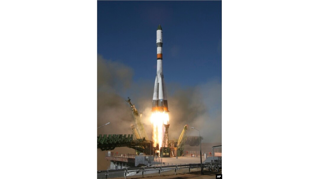 Kapsul antariksa ‘Progress’ lepas landas dari kompleks antariksa Rusia di Baikonur, Kazakhstan, Selasa (13/2).