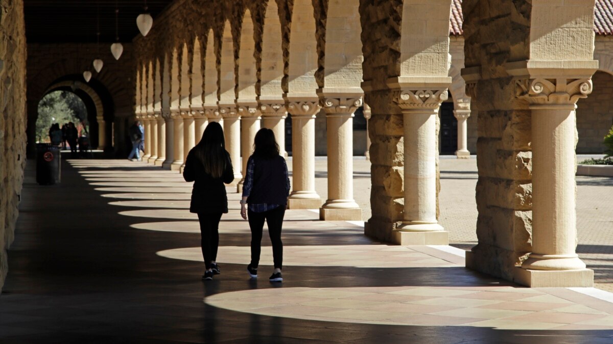 US Colleges Report Rise in Foreign Student Applications - Vimarsana News