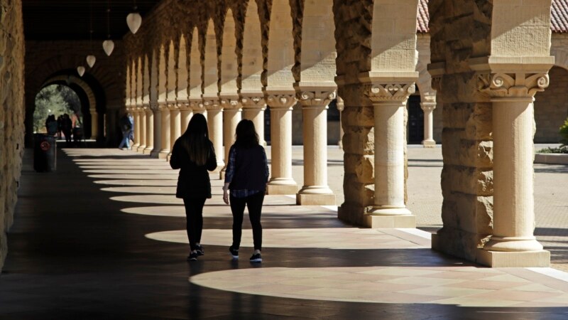 US Colleges Report Rise in Foreign Student Applications