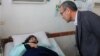 استاندار اردبیل، در حال عیادت از مصدومان انتشار گاز در بیمارستان حضرت ولیعصر مشگین شهر