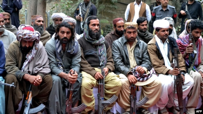 پاکستانی حکام کا یہ دعویٰ رہا ہے کہ کالعدم بلوچ تنظیموں کے سیکڑوں اراکین سرینڈر کر چکے ہیں۔