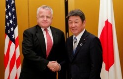 존 설리번 미국 국무부 부장관이 23일 주요 20개국 외교장관 회의가 열린 일본 나고야에서 모테기 도시미쓰 일본 외무상과 만났다.