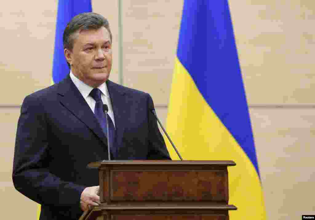 Presiden Ukraina terguling Viktor Yanukovich membuat pernyataan dalam sebuah konferensi pers mengatakan bahwa Krimea melepaskan diri dari Ukraina dan menyalahkan oposisi yang memaksanya mundur, Rostov-on-Don, Rusia, 11 Maret 2014.&nbsp; 