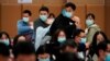 为何中国老年人被排除在优先接种新冠疫苗人群之外？ 