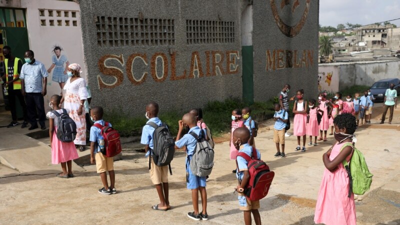 Allègement des mesures anti-Covid et vaccination des adolescents en Côte d'Ivoire