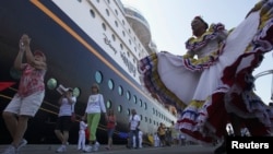 Los cruceros que llegan a la costa atlántica colombiana van en aumento y dejan importantes divisas al turismo nacional. 