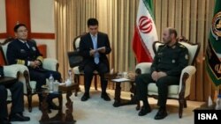 وزیر دفاع ایران و مقام نیروی دریایی چین