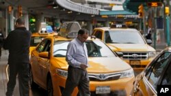 Jumlah taksi "konvensional" di kota New York kini hanya separuhnya dari taksi berbasis aplikasi (foto: ilustrasi). 