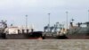 သီလဝါ ဆိပ်ကမ်းတွင် ရပ်ထားသော ပင်လယ်ကူးသင်္ဘောများ 