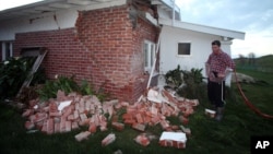 Căn nhà của ông Kieran Hickman bị hư hai trong trận động đất ở Taimate, New Zealand, 16/8/13