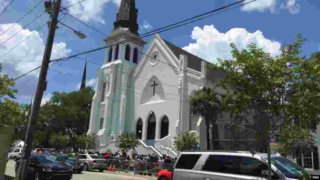 Emanuel AME Church, Charleston, South Carolina, June 20, 2015. (Amanda Scott/VOA)