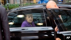 La canciller alemana Angela Merkel llega a una reunión en Bruselas. La pregunta es ahora, cuándo supo el presidente Obama que se le espiaba.