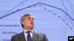 Ông Antonio Tajani, Phó Chủ tịch Ủy Hội Âu Châu, nói rằng EU cũng hy vọng sẽ ký một thỏa thuận thương mại tự do với Việt Nam trước cuối năm 2014