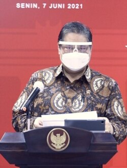 Menko Perekonomian Airlangga Hartarto mengklaim kondisi Pandemi COVID-19 di Indonesia terkendali. (Biro Setpres)