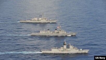 美军舰本月再度航经台湾海峡