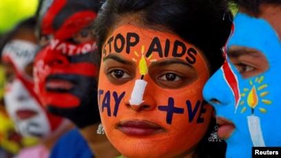 Experts Warn of a Return of the AIDS Epidemic