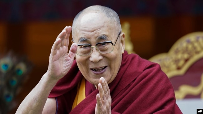 西藏精神领袖达赖喇嘛(资料照片)