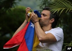 Líder opositor y prisionero político venezolano Leopoldo López. Foto AP.