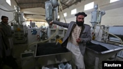 Предприятие по производству труб для проекта по обеспечению чистой питьевой водой жителей Афганистана. Кабул. 17 марта 2013 г.