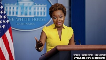 首位公开同性恋黑人女性主持白宫记者会