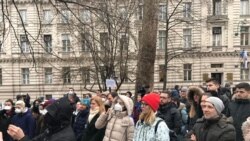 People on anti pollution protests in Sarajevu