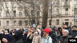 People on anti pollution protests in Sarajevu