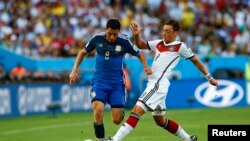 Mesut Özil 2014-cü ildə dünya futbol çempionatının finalında Argentina yığması ilə matçda Almaniyanın qələbəsi ilə başa çatmış oyun zamanı