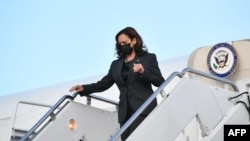 La vicepresidenta de Estados Unidos, Kamala Harris, viajará el lunes 18 de octubre de 2021 al lago Mead para promover la estrategia de crisis climática de la administración Biden. [Foto AFP/Archivo]