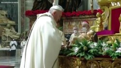 Pope Francis Celebrates Mass in Near-Empty Service 