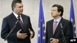 Президент Украины Виктор Янукович и президент комиссии ЕС Хосе Мануэль Баррозо