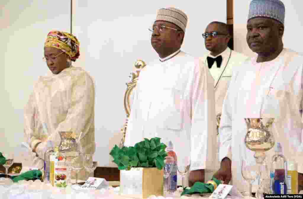 Mahalarta Taron Liyafar Kungiyar Zumunta (Hajia Aisha Buhari, Wamban Kano Alhaji Aminu Ado Bayero, Gwamnan Jihar Adamawa Bindo Jibrila) 