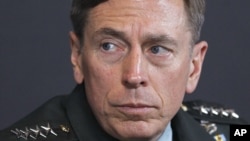 Petraeus se declaró culpable de negligencia en el manejo de información clasificada el martes.