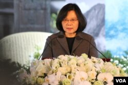 台湾总统蔡英文在228事件70周年纪念活动上讲话(美国之音 杨明 拍摄 )