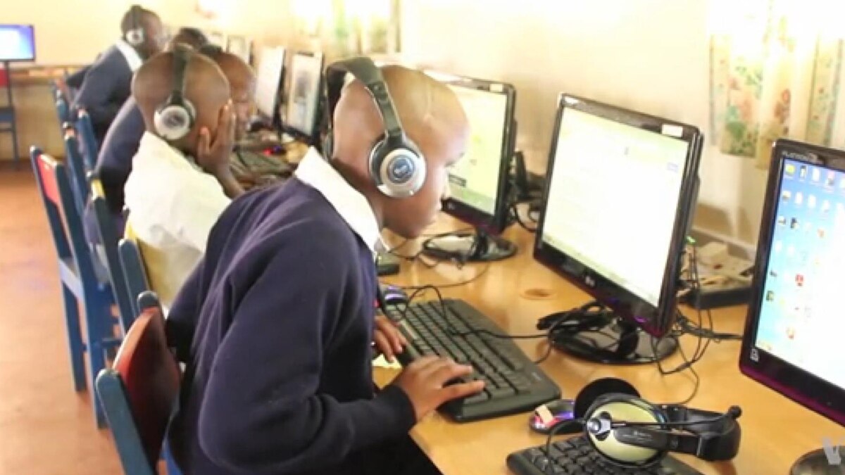 Technology Provides New Tools for Blind Students in Kenya