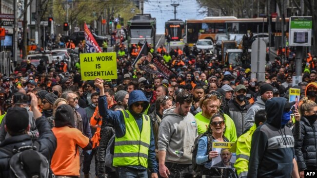 Punëtorët në protesta në Melbourne (21 shtator 2021)