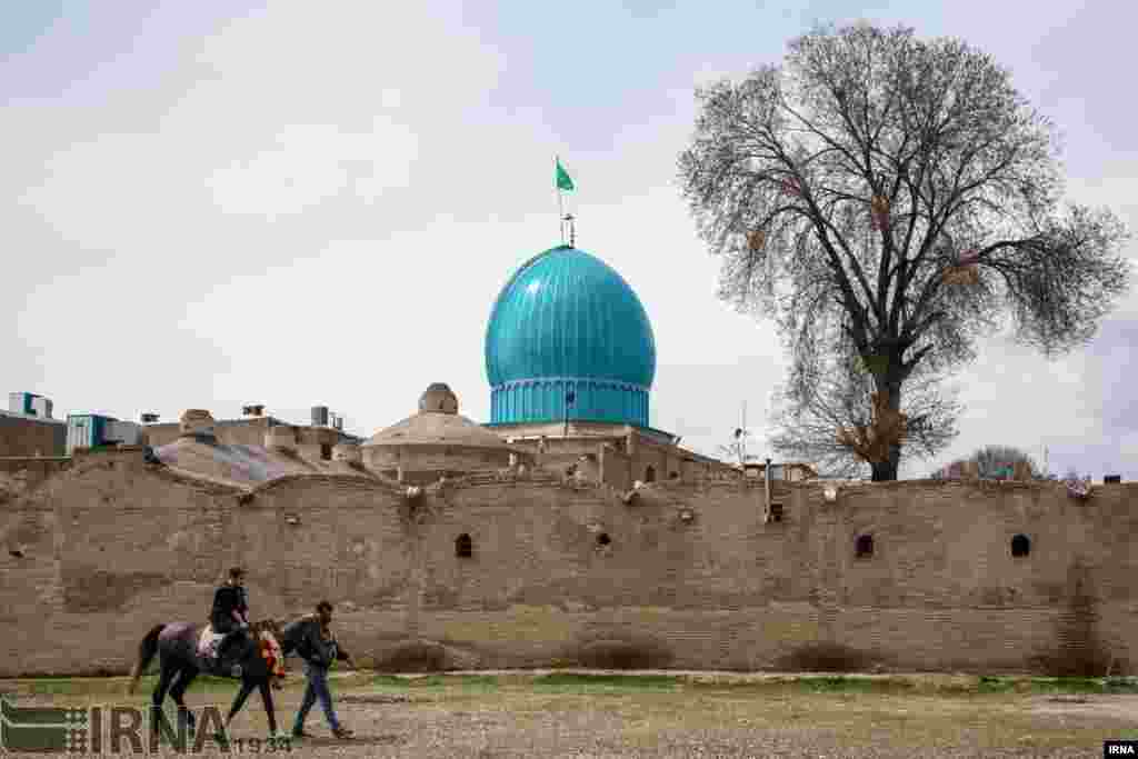 عکسی از شهر قزوین، شهری تاریخی که آثار تاریخی زیادی در آن قرار دارد و در زمان صفویه، ۵۰ سال پایتخت ایران بود. عکس: مرتضی امین الرعایائی