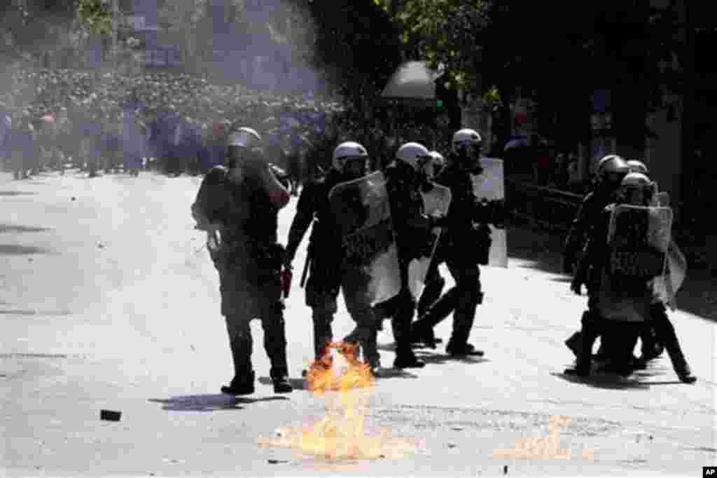 Afinada iğtişaş polisi