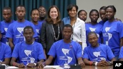 Deputy Assistant Secretary Lee Satterfield and Counselor Cheryl Mills meet with Youth Ambassadors from Haiti in Washington, D.C.