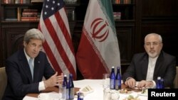 وزیر امور خارجه ایران در سفر به نیویورک با وزیر خارجه امریکا نیز دیدار کرد.