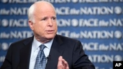 Senator John McCain menuduh pemerintahan Obama menutup-nutupi serangan Benghazi sebagai strategi untuk memenangkan pilpres lalu (foto: dok).
