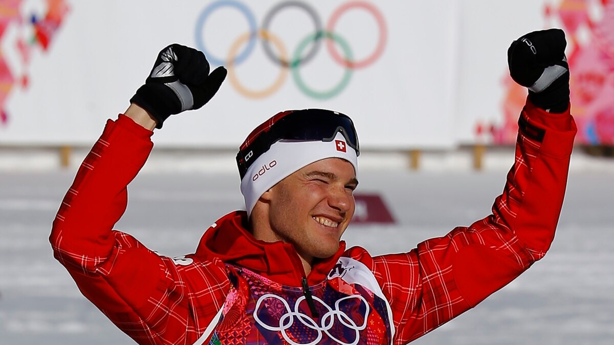 Сколько заработали спортсмены. Кто из спортсменов на фото?. Что умеют спортсмены. Спортсмены зарабатывают а ученые. Кто из спортсменов хорошо поет.