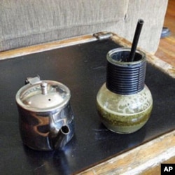 Mate is traditionally served in a gourd, but the North American version often comes in a glass jar.