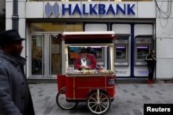 HalkBank konusundaki duruşma 50 dakika sürdü.