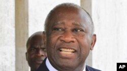 Laurent Gbagbo, Rais wa Ivory Coast anayeng'ang'ania madaraka.