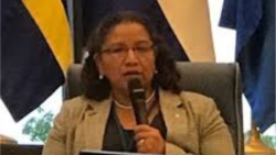 Liduvina Magarín dialoga sobre los menores salvadoreños separados de sus padres
