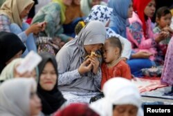 Momen salat 'Id bersama keluarga besar adalah salah satu yang dinantikan para pemudik setiap mudik lebaran ke kampung halaman (foto: dok).