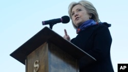 Hillary Clinton habló en un acto de campaña durante el feriado de Martin Luther King, Jr., en Columbia, Carolina del Sur, el lunes, 18 de enero de 2016.