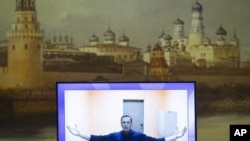 Алексей Навальный в ходе рассмотрения московским судом аппеляции на решение о его задержании. 28 января 2021. 