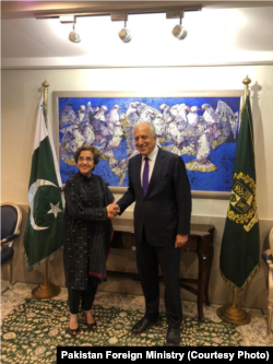 Pakistan Foreign Secretary Tehmina Janjua receives US special representative Zalmay Khalilzad at the Foreign Office for official delegation-level talks between the two countries in Islamabad, Oct. 09, 2018.