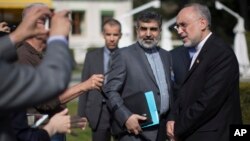 Šef iranskog pregovaračkog tima, Ali Akbar Salehi razgovara sa novinarima u Lozani u Švajcarskoj, 17. mart 2015.